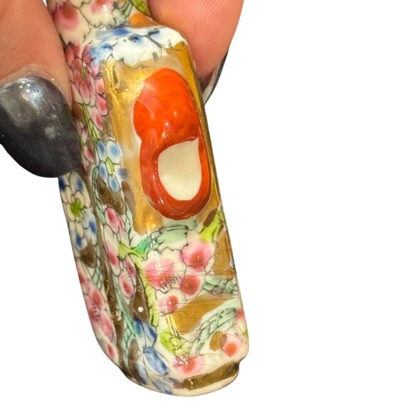 Vintage Hand-Painted Floral Porcelain Snuff Bottle With Stopper & Spoon - Picture 3 of 6